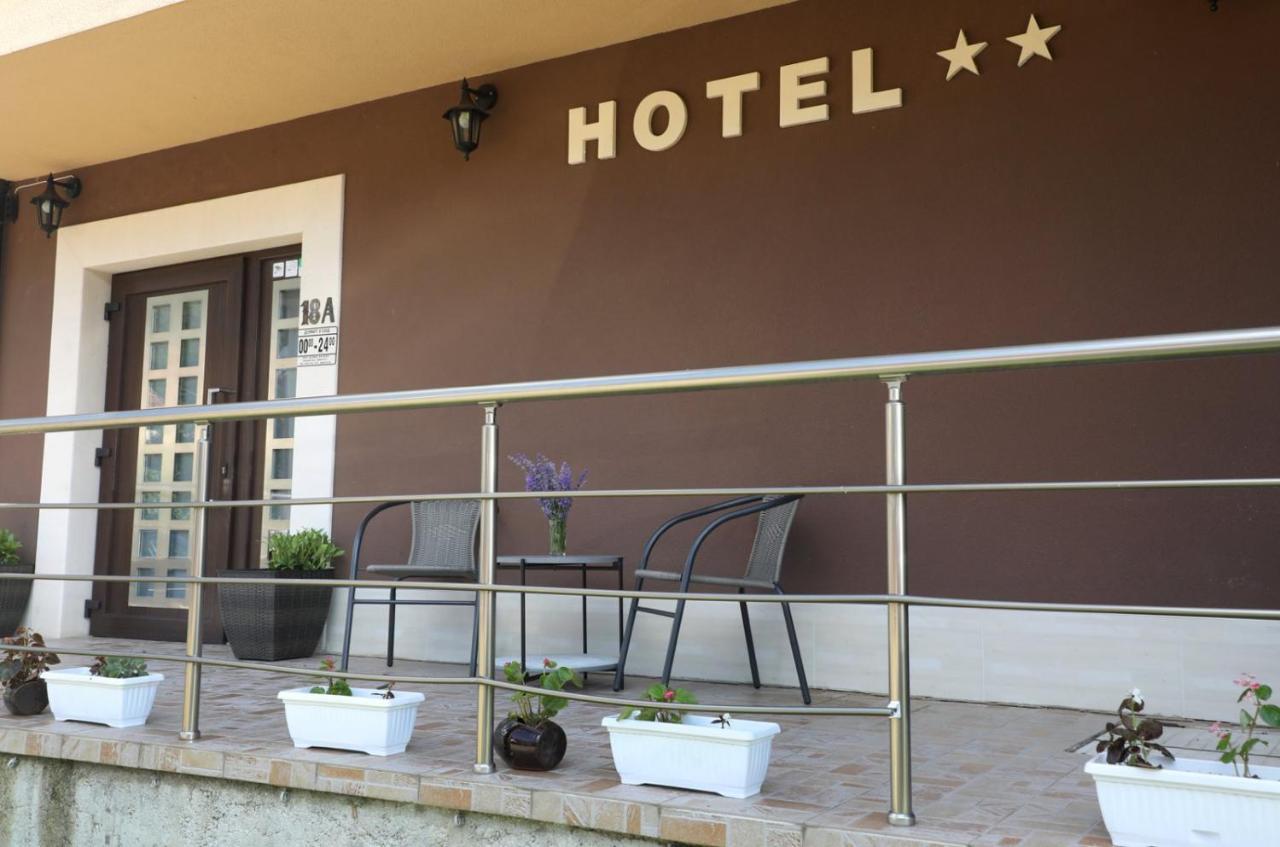 Hotel Опълченец à Chipka Extérieur photo